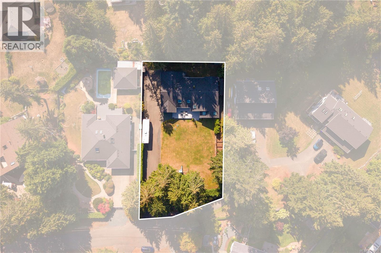 967 Woodpecker Pl - Image 64