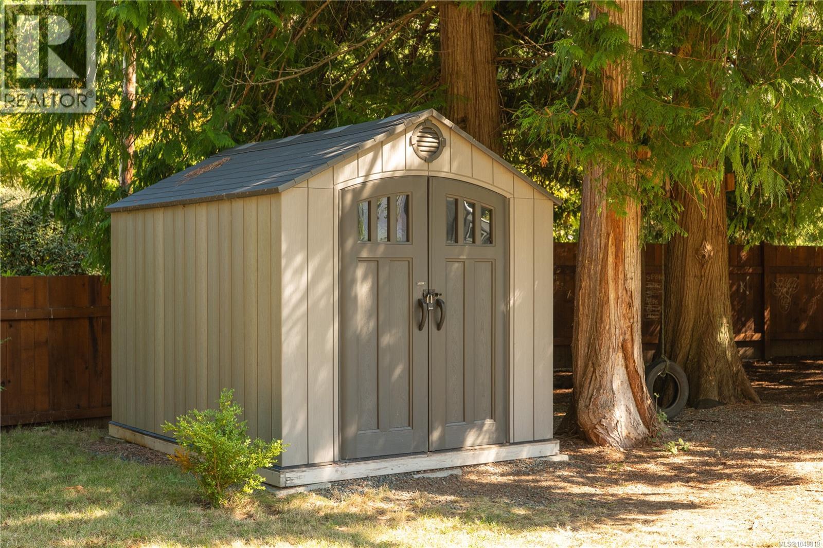 967 Woodpecker Pl - Image 79