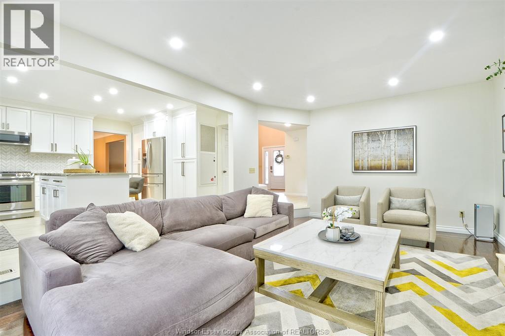 2300 Santo DRIVE - 17