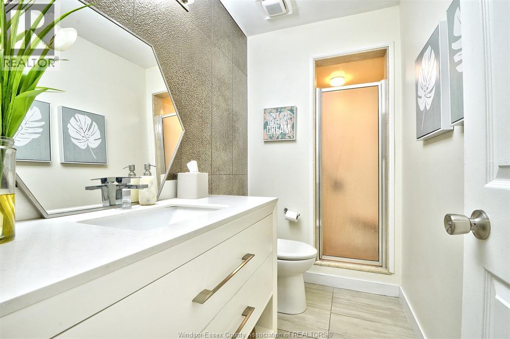 2300 Santo DRIVE - 27