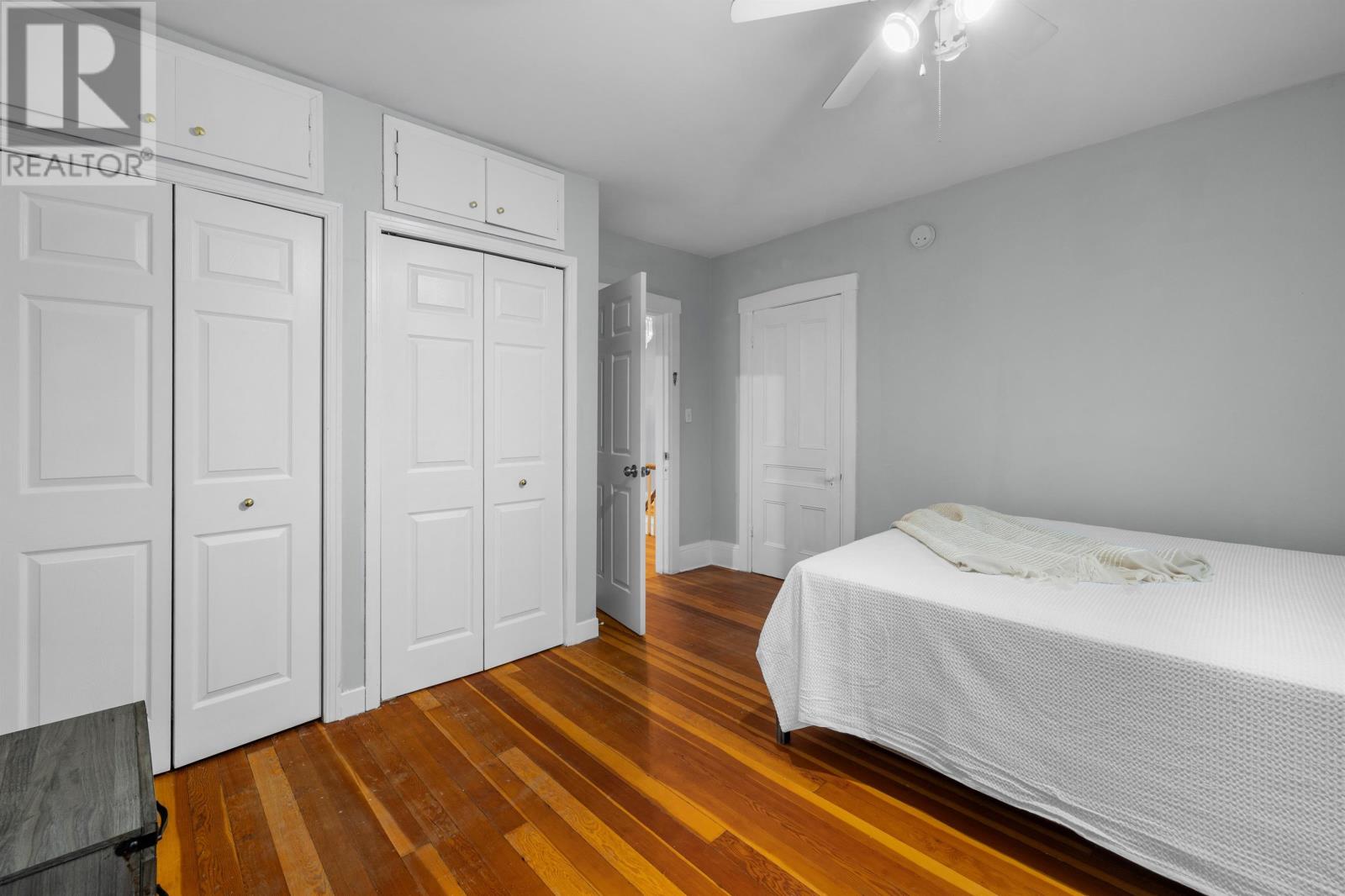 7 Barrymore Court - 23