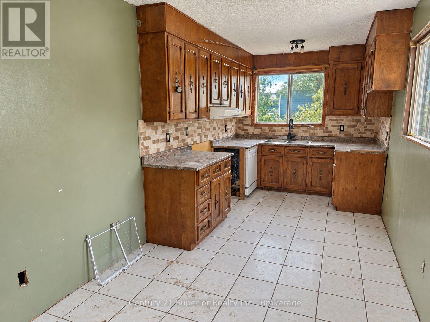 5 STEELE AVENUE, Red Rock — photo 10