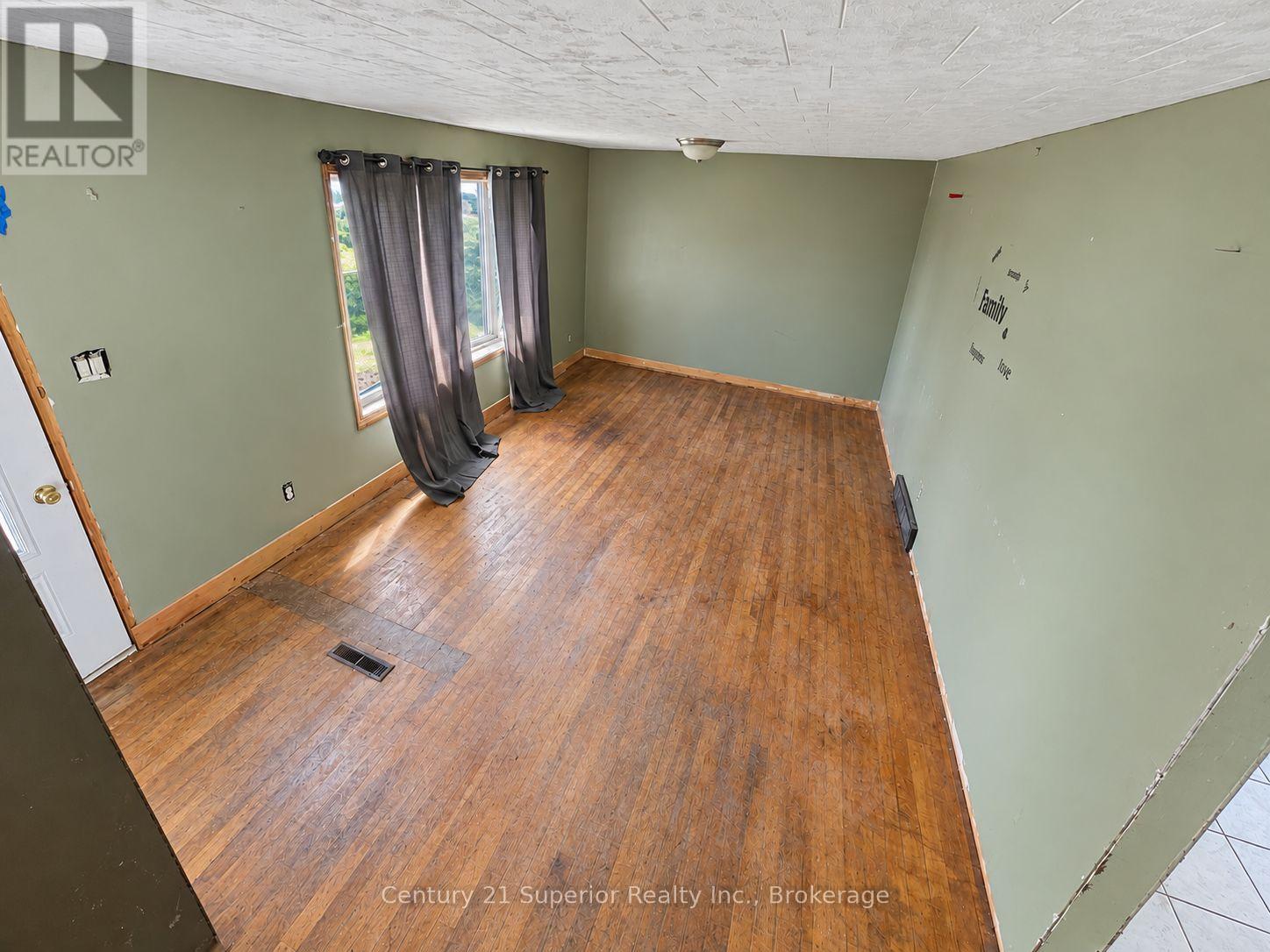 5 STEELE AVENUE, Red Rock — photo 6
