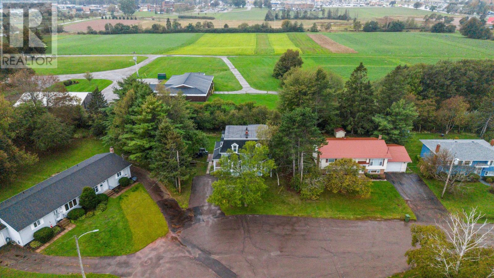 7 Barrymore Court - Image 45