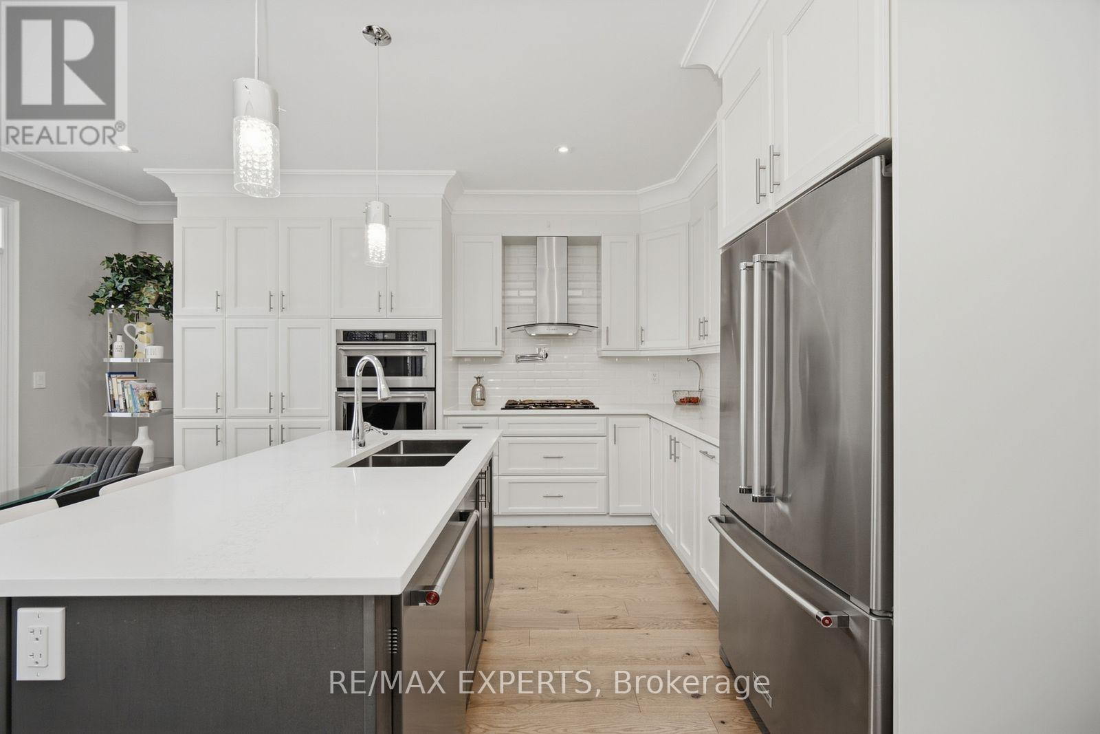 69 LEADEN HALL DRIVE - Image 17