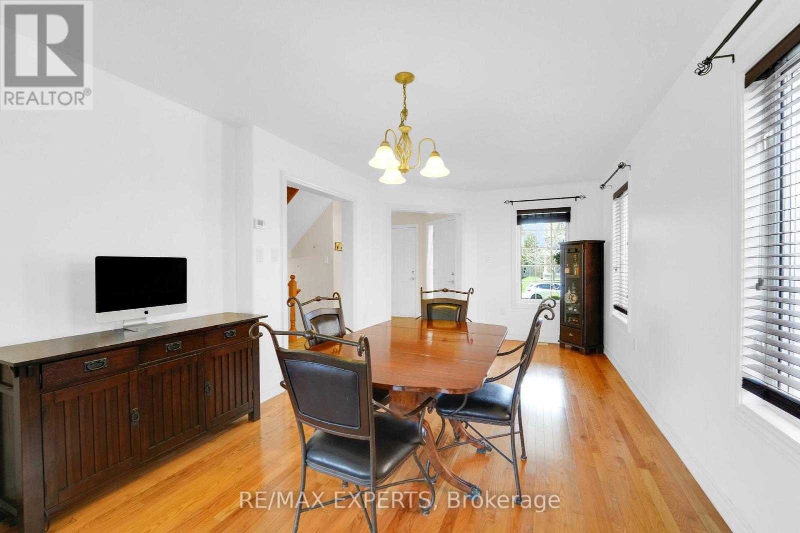 43 BUCHANAN DRIVE - 12