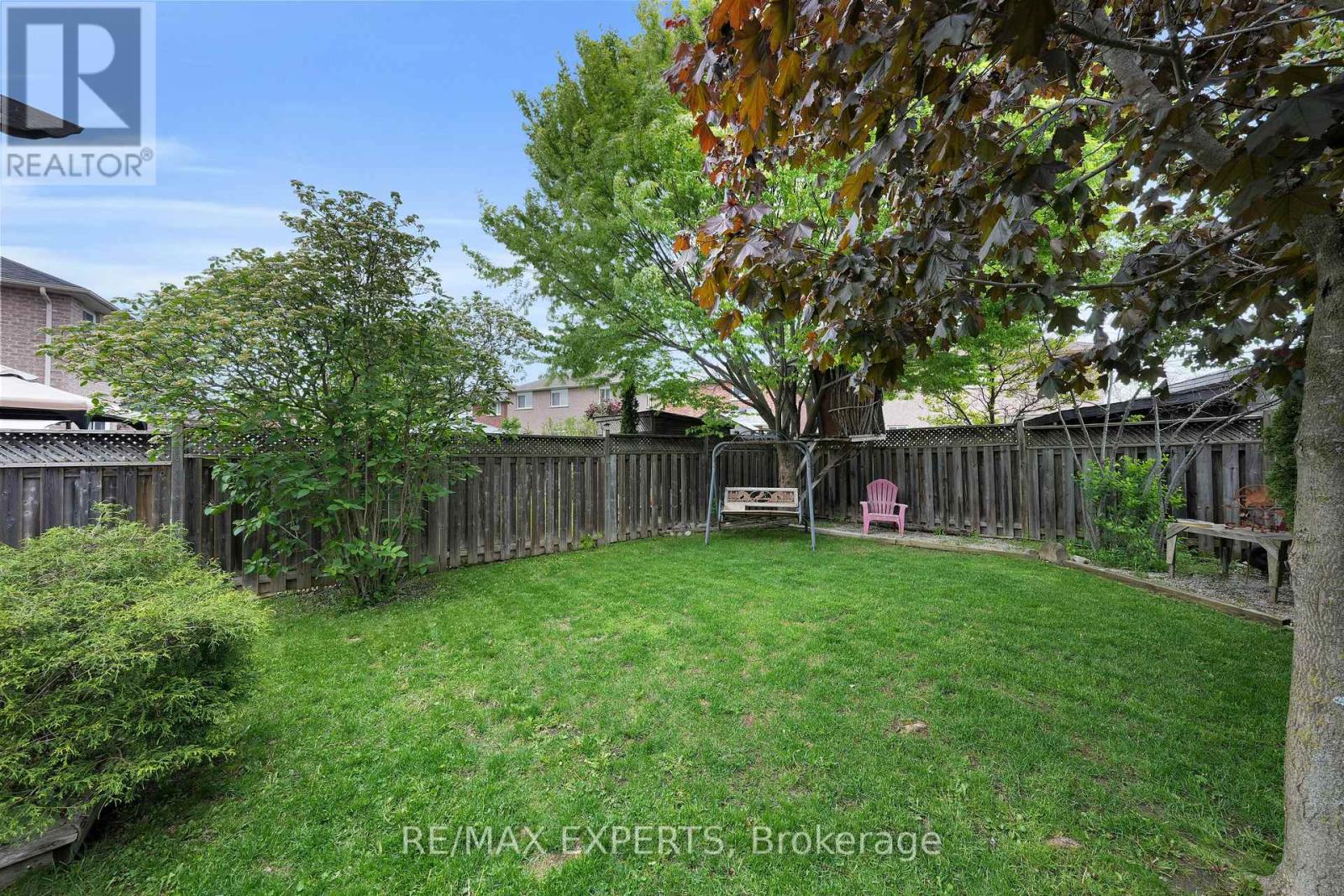 43 BUCHANAN DRIVE - 34