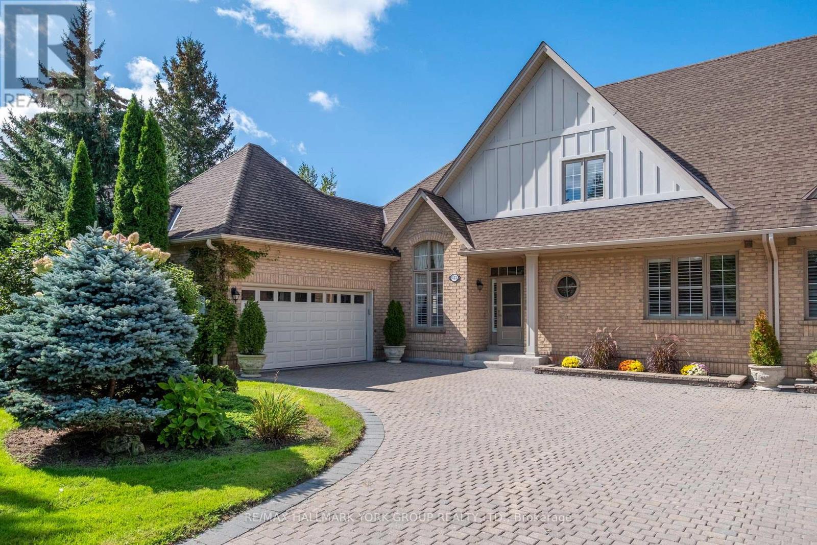 422 FALCONWOOD HOLLOW, Aurora (Aurora Estates) — photo 3