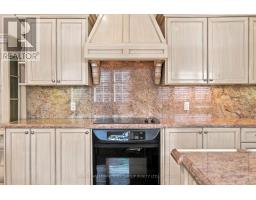 422 Falconwood Hollow, Aurora, ON L4G7M1 Photo 16