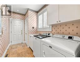 422 Falconwood Hollow, Aurora, ON L4G7M1 Photo 19