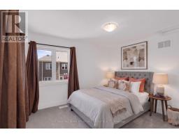 30 Pumpkin Corner Crescent, Barrie, ON L9J0T6 Photo 10