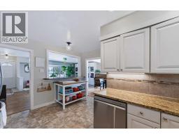 103 Grafton Drive Sw, Calgary, AB T3E4W4 Photo 15