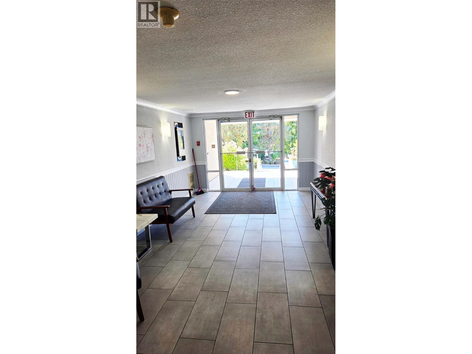 #204 255 Aurora Crescent - 17