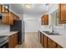 748 Hollywood Road N, Kelowna, BC V1X5Y7 Photo 11