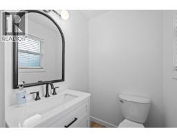748 Hollywood Road N, Kelowna, BC V1X5Y7 Photo 19