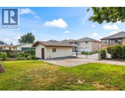 748 Hollywood Road N, Kelowna, BC V1X5Y7 Photo 36