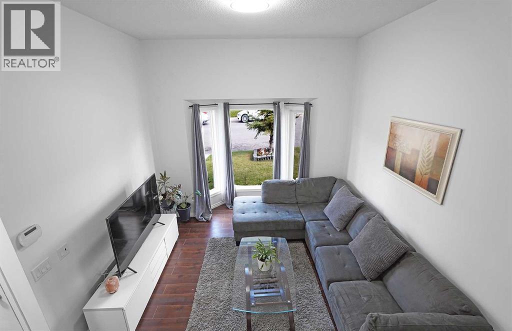 72 Martindale Close NE - photo 10