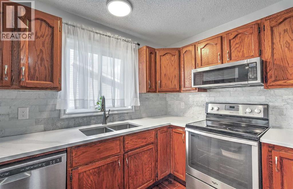 72 Martindale Close NE - photo 14