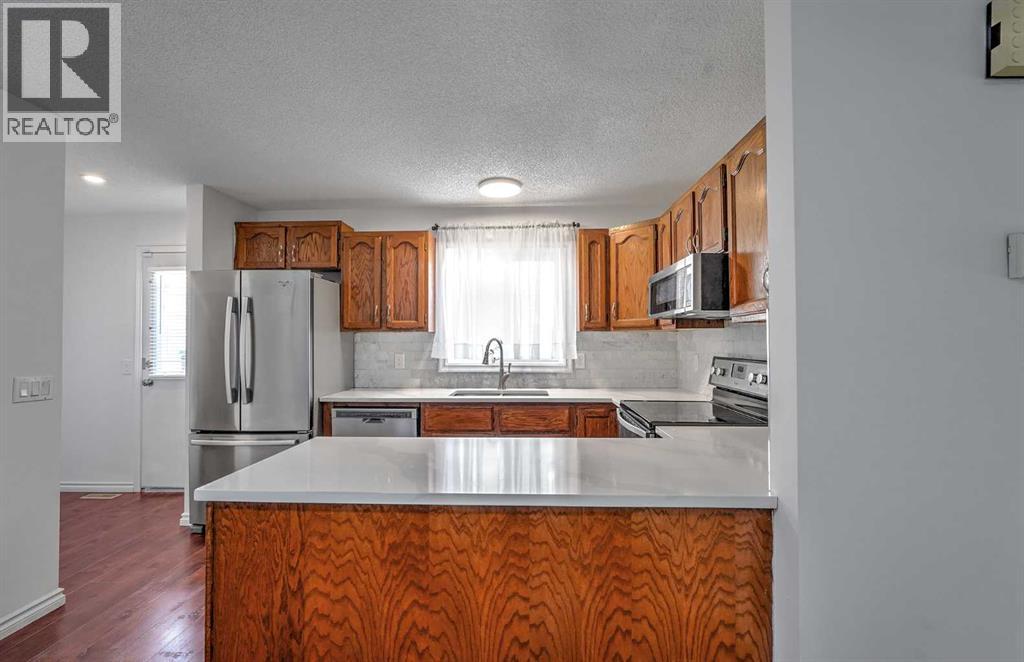72 Martindale Close NE - photo 13