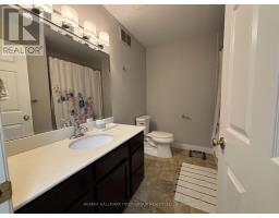 #upper - 640 Pinewood Drive, Peterborough, ON K9K1L2 Photo 9