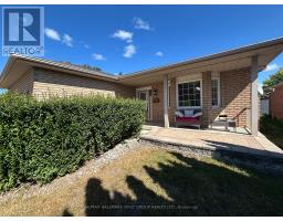 #upper - 640 Pinewood Drive, Peterborough, ON K9K1L2 Photo 18