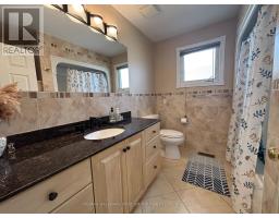 #upper - 640 Pinewood Drive, Peterborough, ON K9K1L2 Photo 13