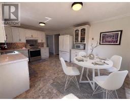 Sunroom - #upper - 640 Pinewood Drive, Peterborough, ON K9K1L2 Photo 8