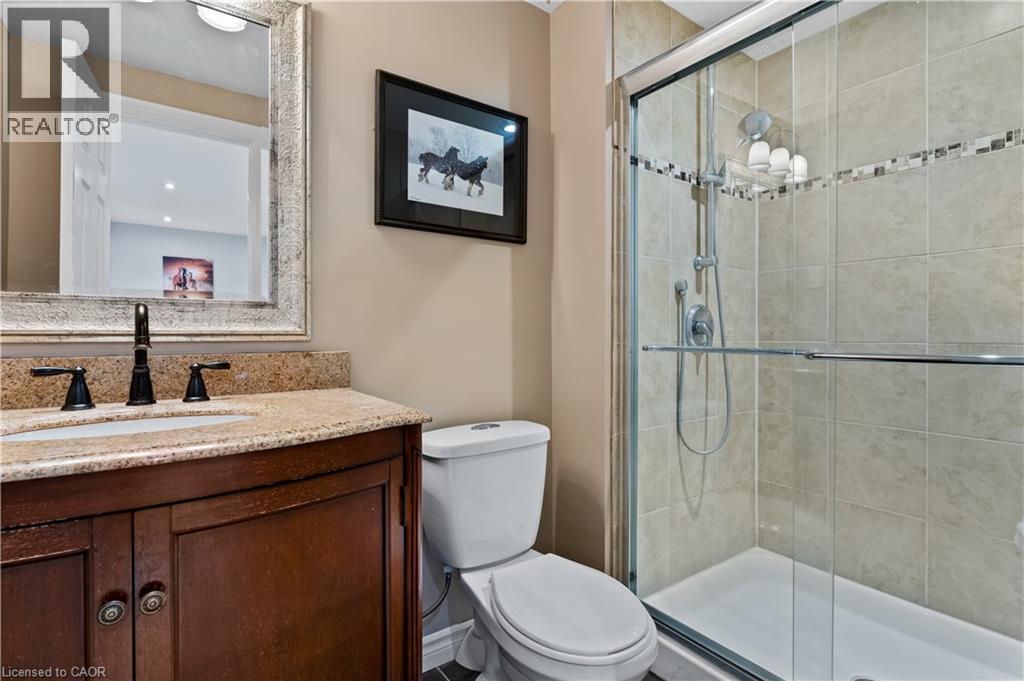 #16 79 BRAEHEID Avenue - 27