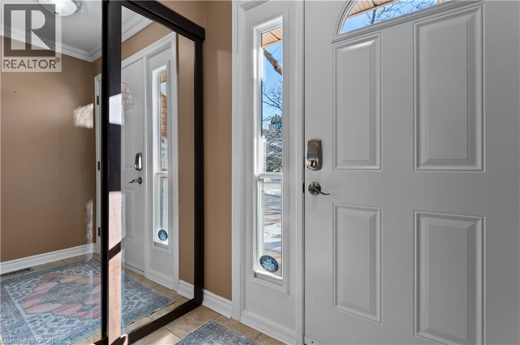 79 BRAEHEID Avenue Unit# 16, Waterdown — photo 4