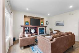 Recreation room - 74 Sabourin Place, Winnipeg, MB R3X0A6 Photo 10