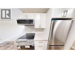 107, 405 Columbia Boulevard W - photo 4