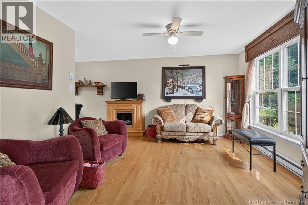 459 Fox Creek Road - Image 11