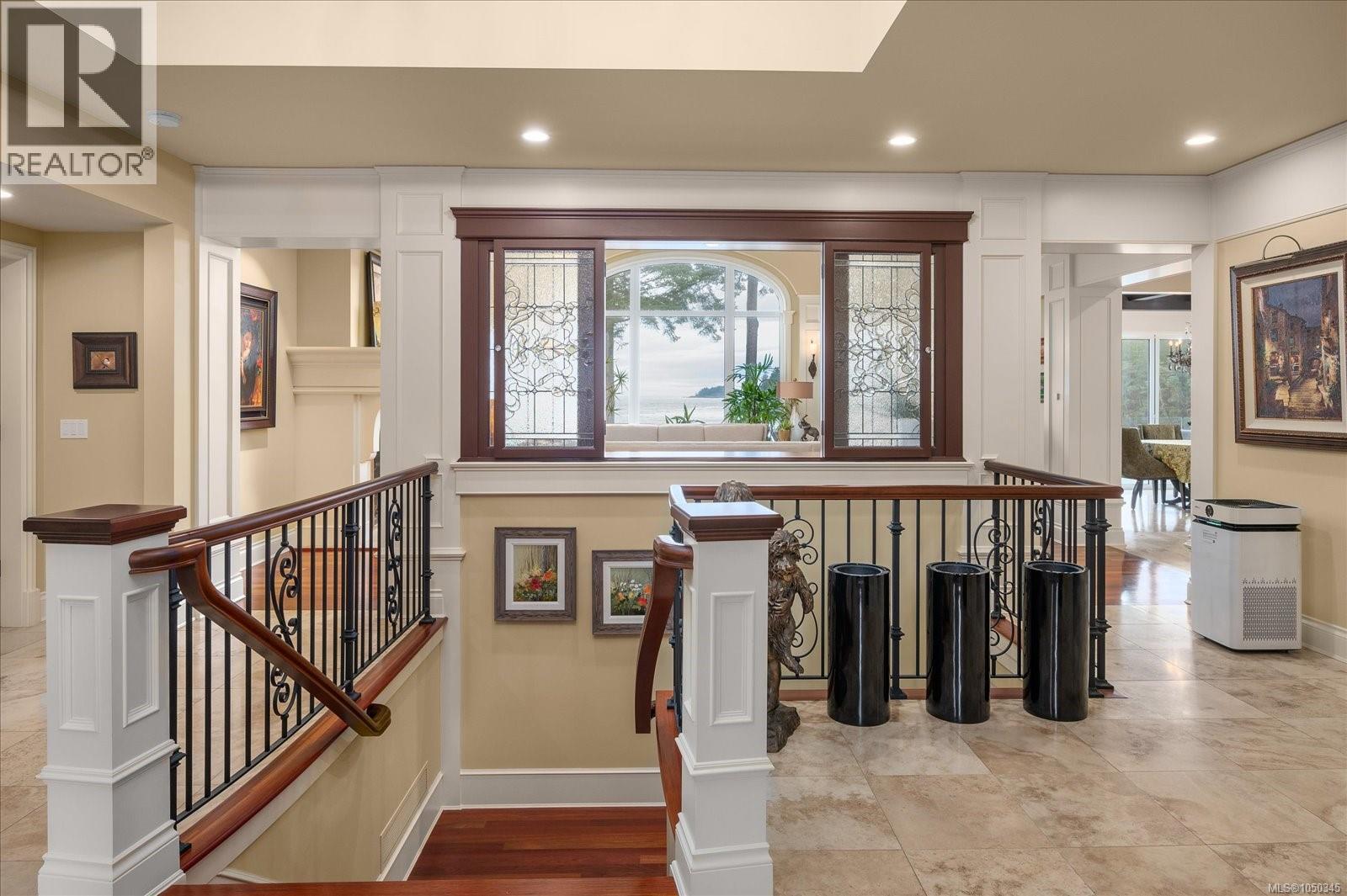 2450 Ainsley Pl - 8