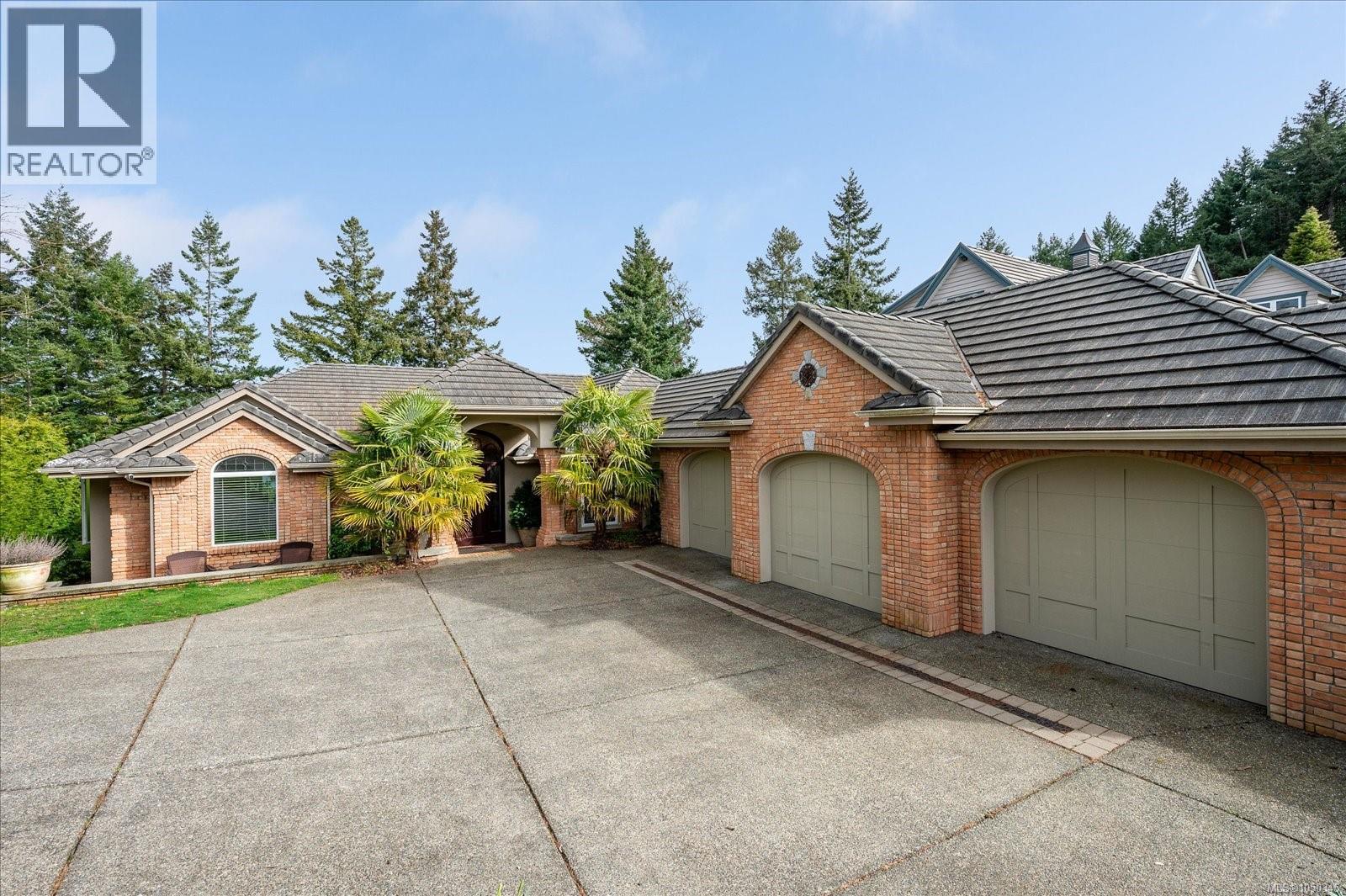 2450 Ainsley Pl - 3