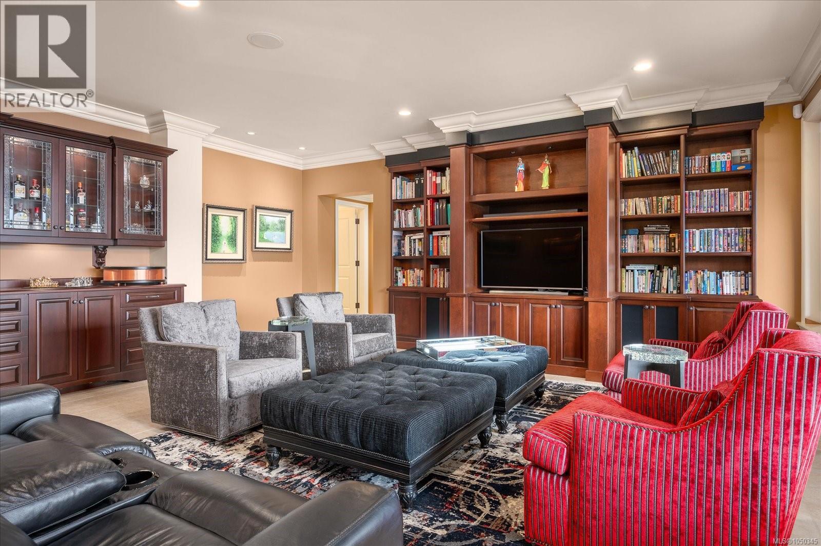 2450 Ainsley Pl - 39