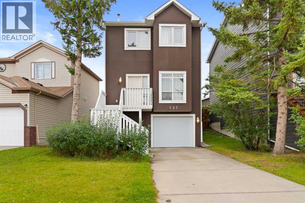 Property for sale at 137 Martinpark Way NE