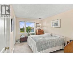 Recreational, Games room - 266056 24 Street W, De Winton, AB T1S3M5 Photo 17