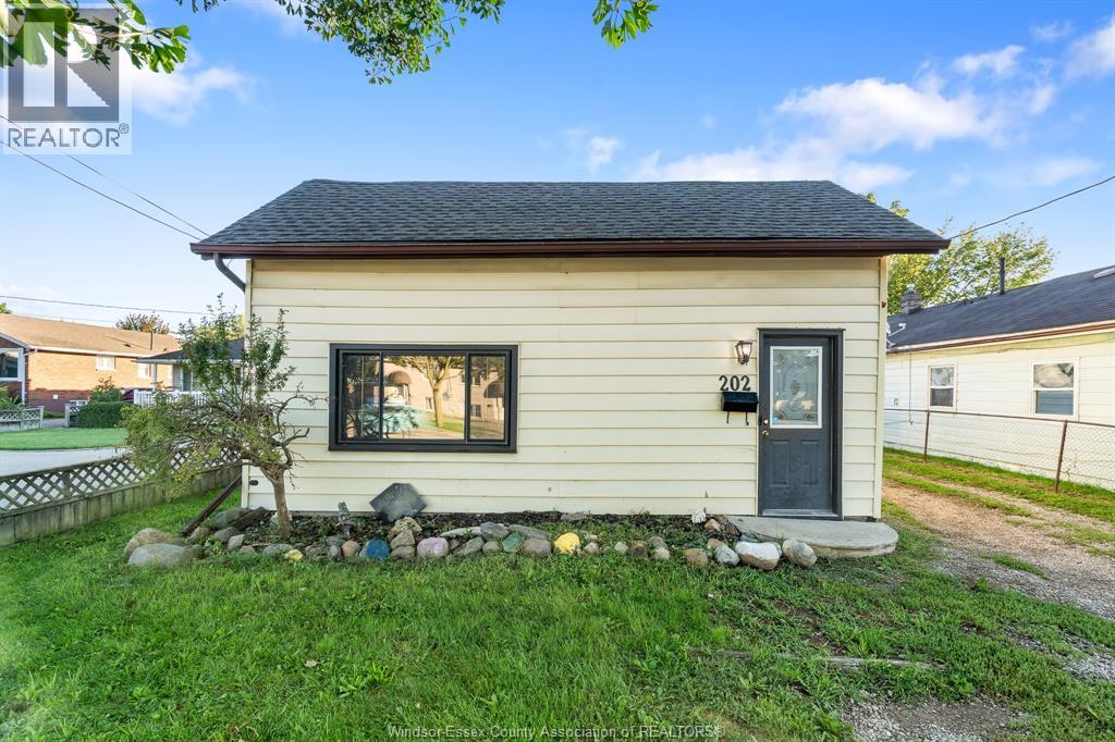 202 SANDYS STREET, Chatham