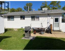 4pc Bathroom - 6609 45 Avenue, Camrose, AB T4V2P7 Photo 6