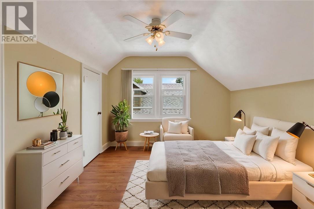 552 Pine Street - 42