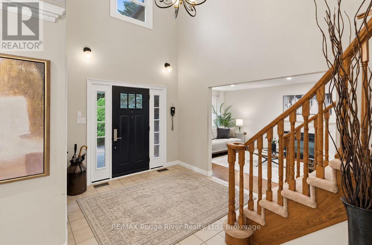 7 LYNDHURST CRESCENT - Image 4