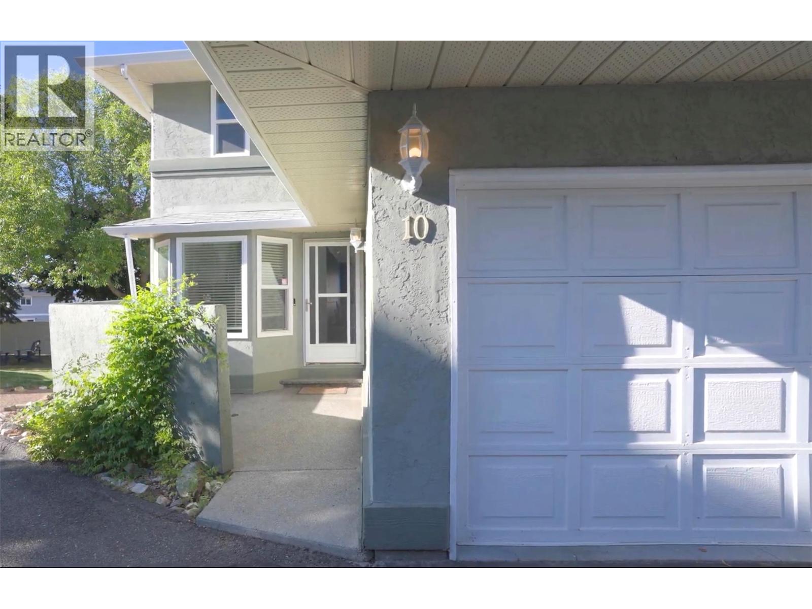 #10 2526 NECHAKO Drive - 2