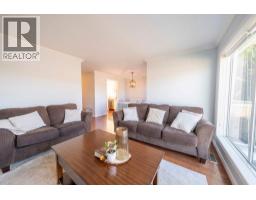 4pc Ensuite bath - 2526 Nechako Drive Unit# 10, Kamloops, BC V2E2C9 Photo 13