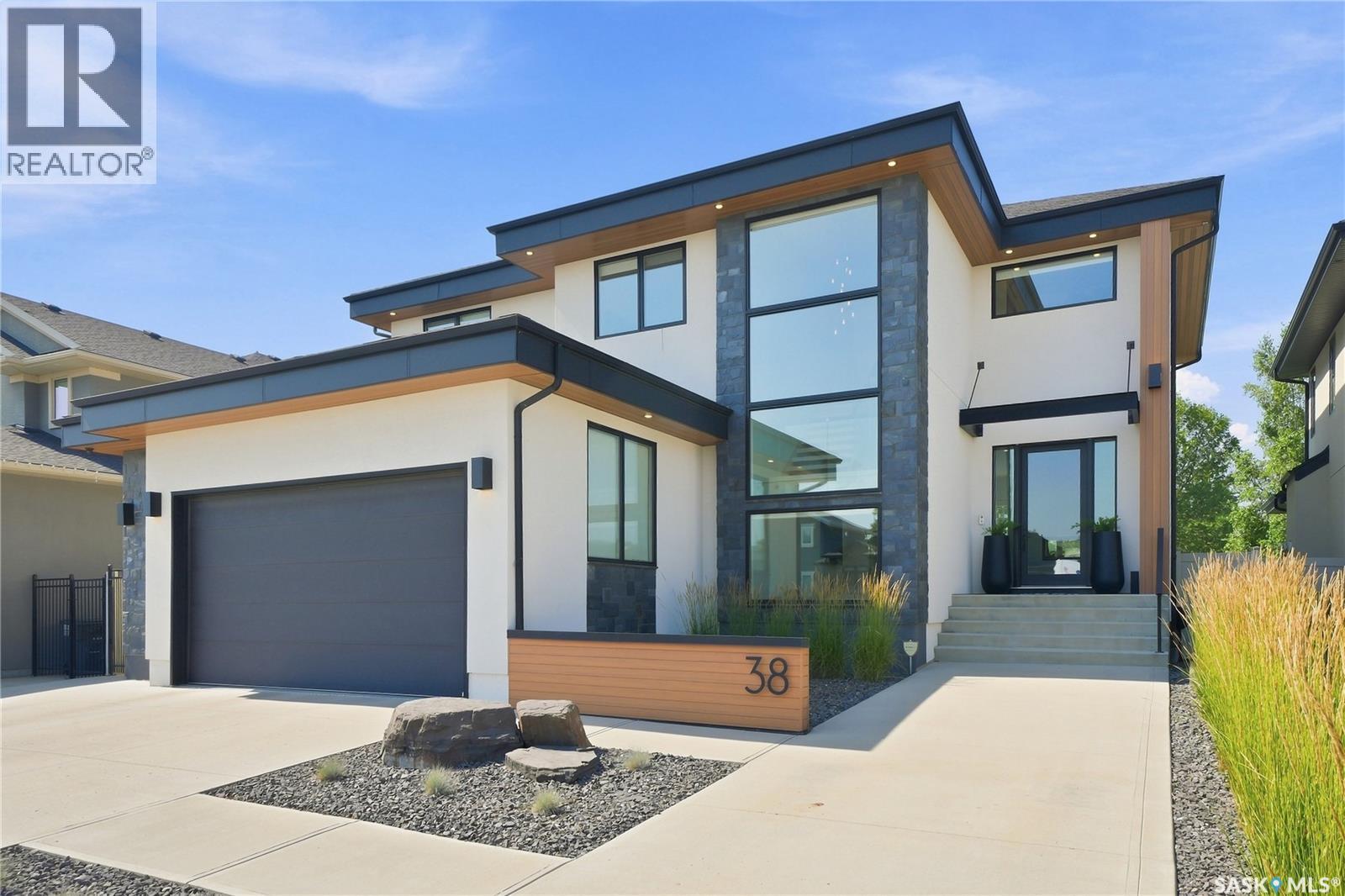 38 Wright MANOR, Saskatoon — photo 4
