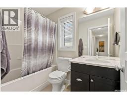 554 Kolynchuk Crescent, Saskatoon, SK S7T0V9 Photo 25