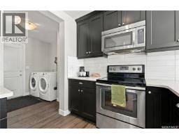 Bedroom - 554 Kolynchuk Crescent, Saskatoon, SK S7T0V9 Photo 8
