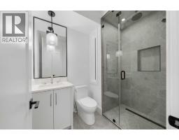 Laundry room - 2232 30 Avenue Sw, Calgary, AB T2T1R8 Photo 13