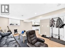 2451 29 Avenue Sw, Calgary, AB T2T1P1 Photo 28