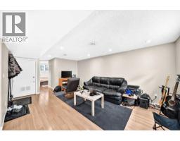 2451 29 Avenue Sw, Calgary, AB T2T1P1 Photo 29