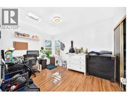 2451 29 Avenue Sw, Calgary, AB T2T1P1 Photo 20